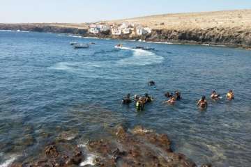 Nueva limpieza de los fondos marinos de Tufia (Foto TA)